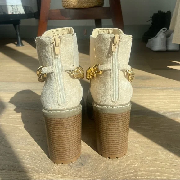 Olivia Miller Alyssa Platform Booties - Picture 8 of 11